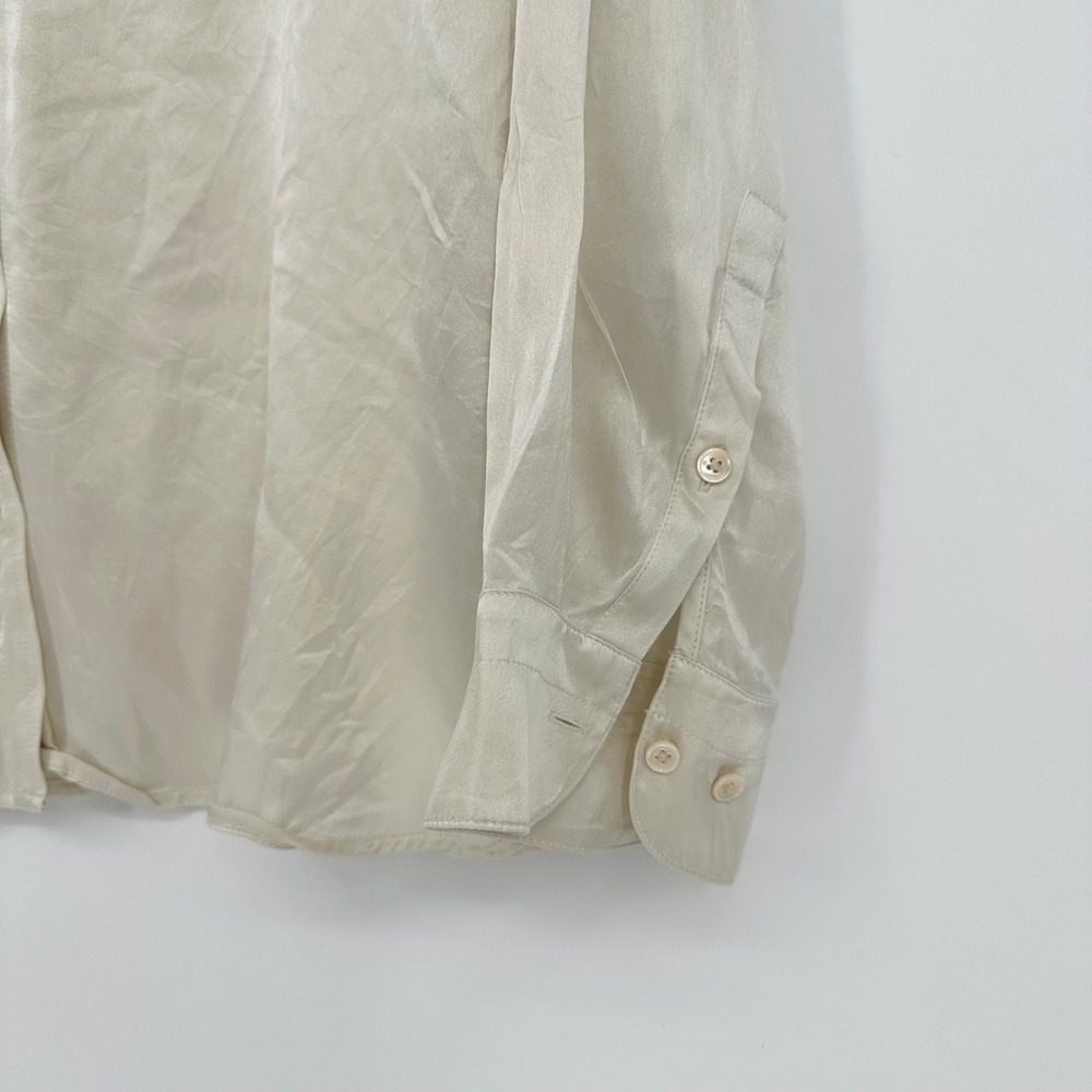 Banana Republic 100 Silk Ivory Button Shirt Blouse Long Sleeve Chic Minimalist L - Picture 3 of 8